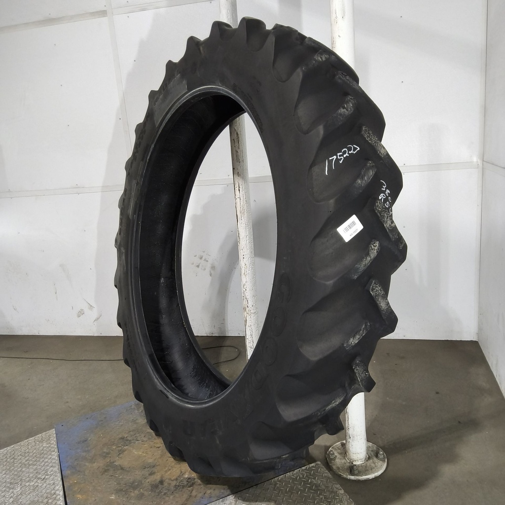 380/90R54 Goodyear Farm DT800 Super Traction R-1W 152A8 55%