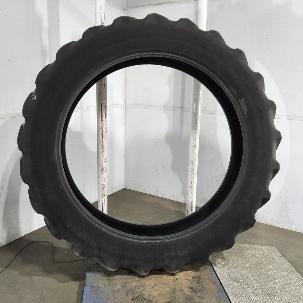 380/90R54 Goodyear Farm DT800 Super Traction R-1W 152A8 40%