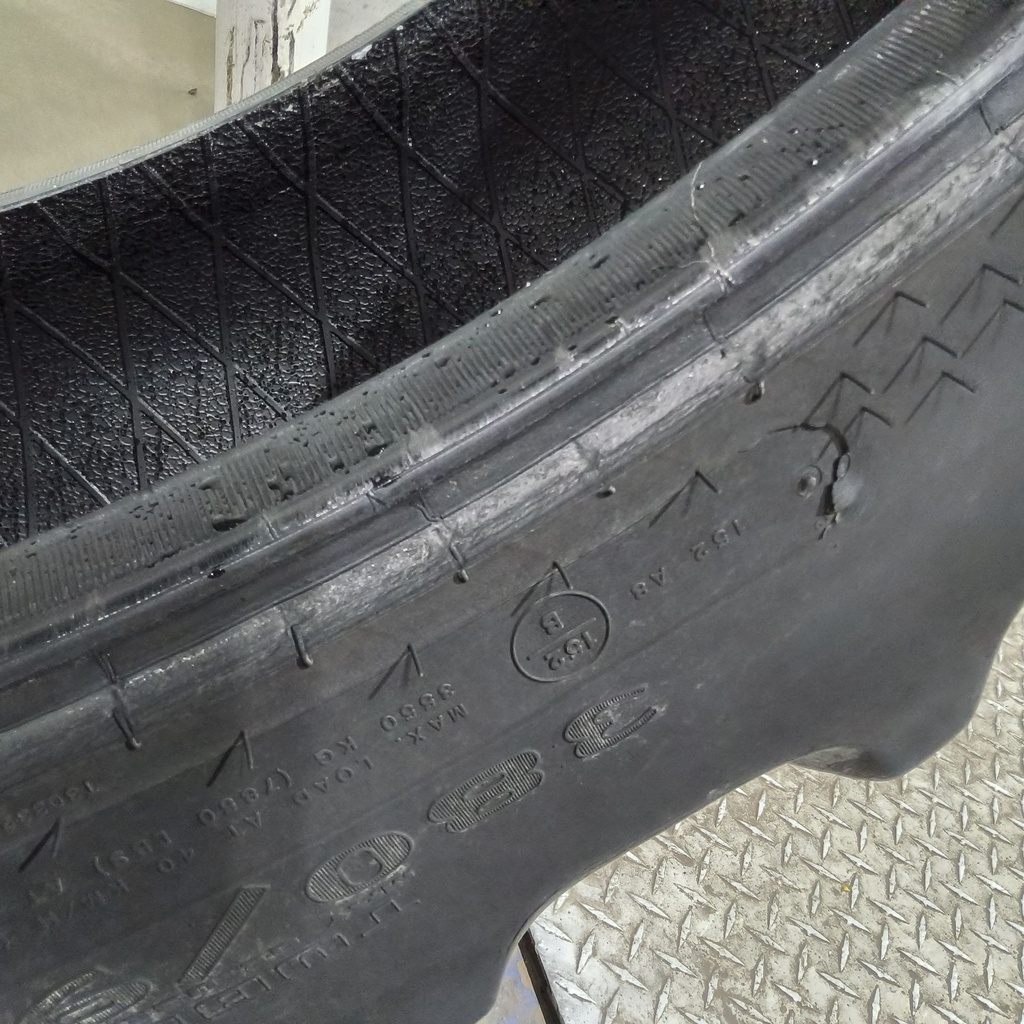 380/90R54 Goodyear Farm DT800 Super Traction R-1W 152A8 40%