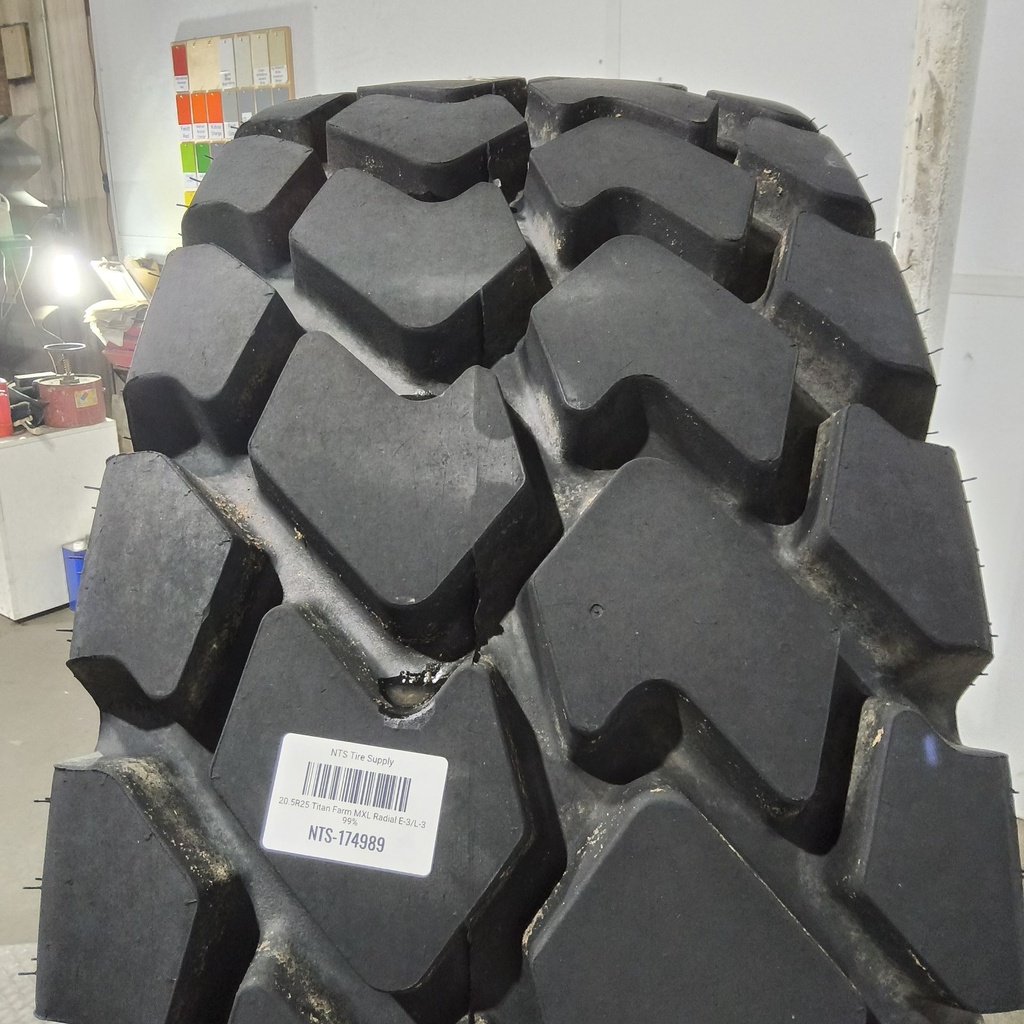 20.5R25 Titan Farm MXL Radial  E-3/L-3 99%