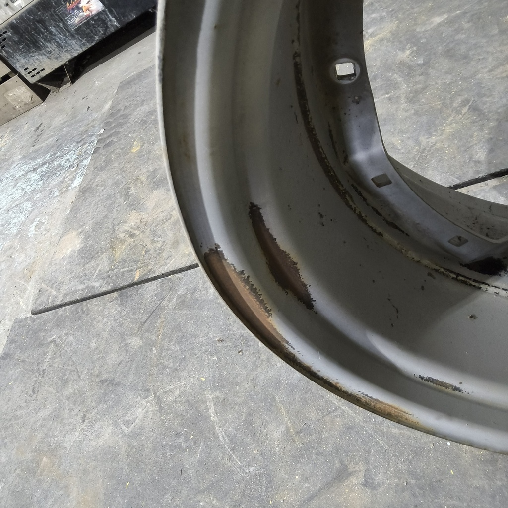 15"W x 34"D, Case IH Silver Mist 8-Hole Waffle Wheel (Groups of 2 Bolts)