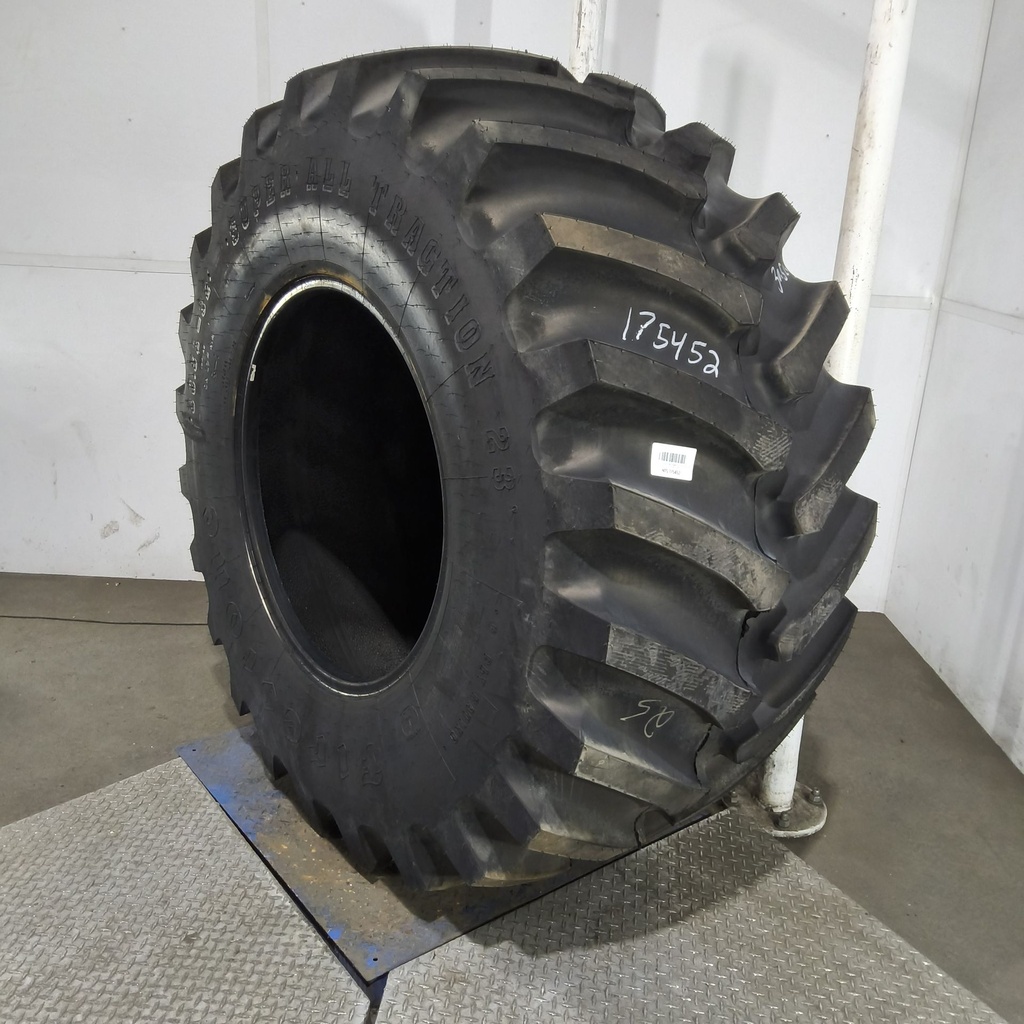30.5L-32 Firestone Super All Traction 23 R-1 H (16 Ply), 99%