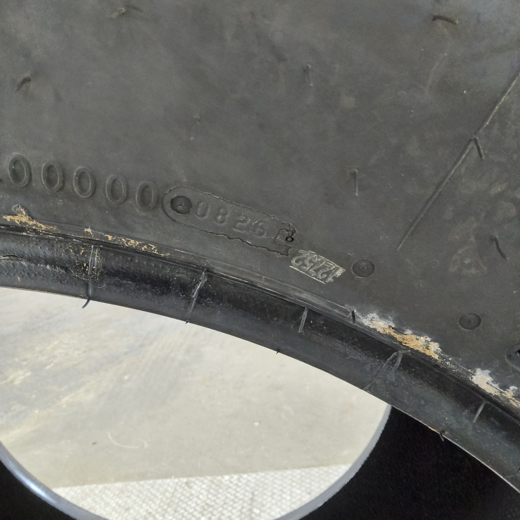 30.5L-32 Firestone Super All Traction 23 R-1 H (16 Ply), 99%