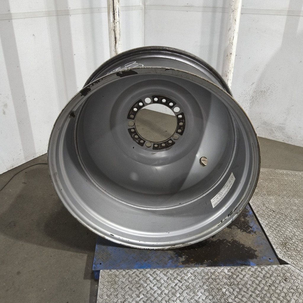 18"W x 38"D, Case IH Silver Mist 20-Hole Dolly Dual , -15.12" Offset
