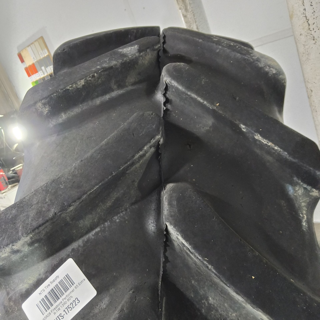 420/85R28 Firestone Performer 85 Extra R-1W 139D 80%
