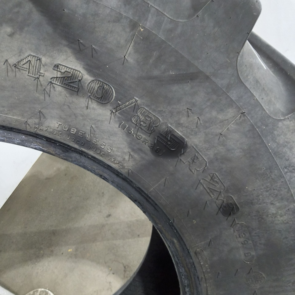 420/85R28 Firestone Performer 85 Extra R-1W 139D 80%