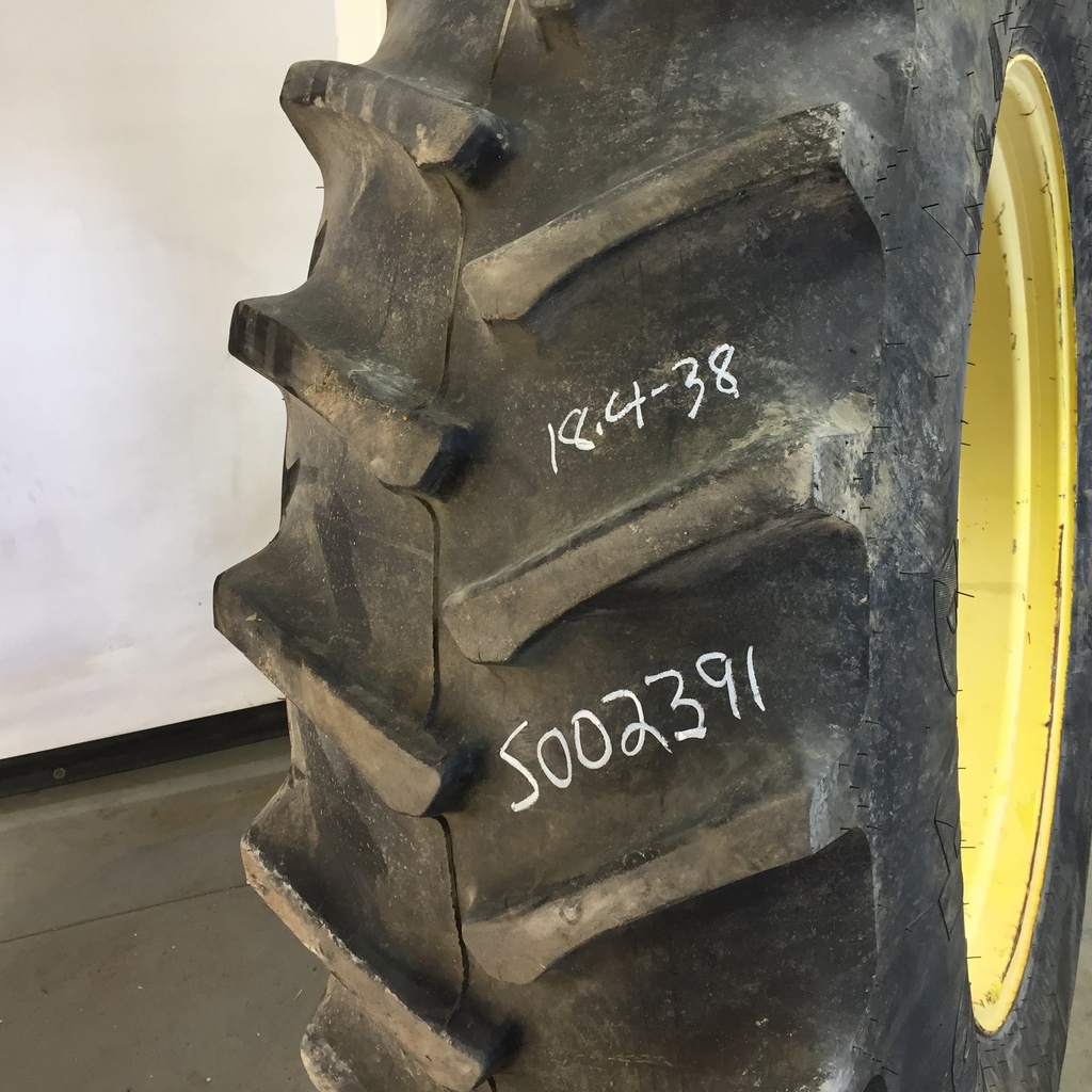 18.4/-38 Firestone Super All Traction II 23 R-1, D (8 Ply) 90%