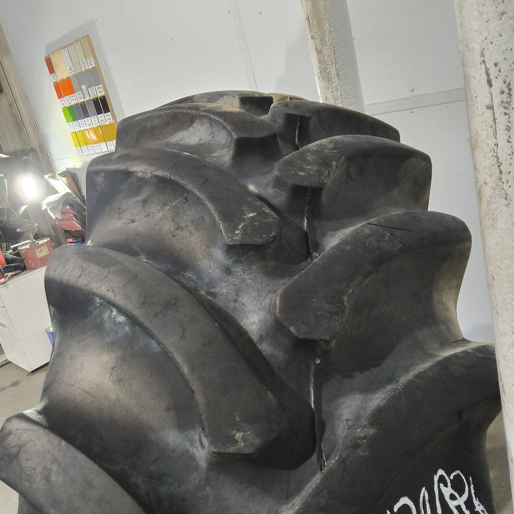420/85R26 Firestone Radial All Traction FWD R-1 138B 70%