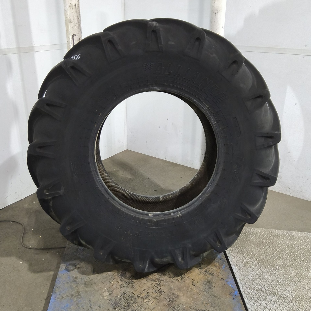 18.4-26 Alliance 324 Farm Pro R-1 F (12 Ply), 75%