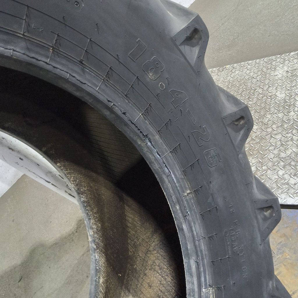 18.4-26 Alliance 324 Farm Pro R-1 F (12 Ply), 75%