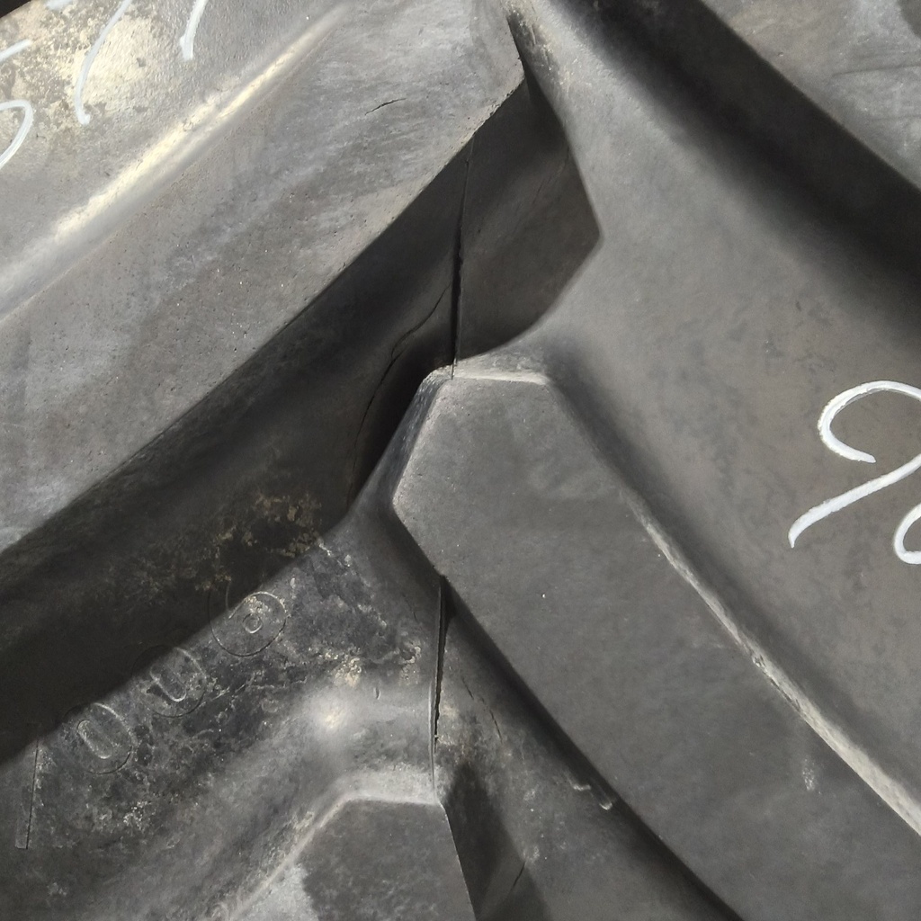 900/60R32 Goodyear Farm Optitrac DT830HD R-1W 185A8 75%