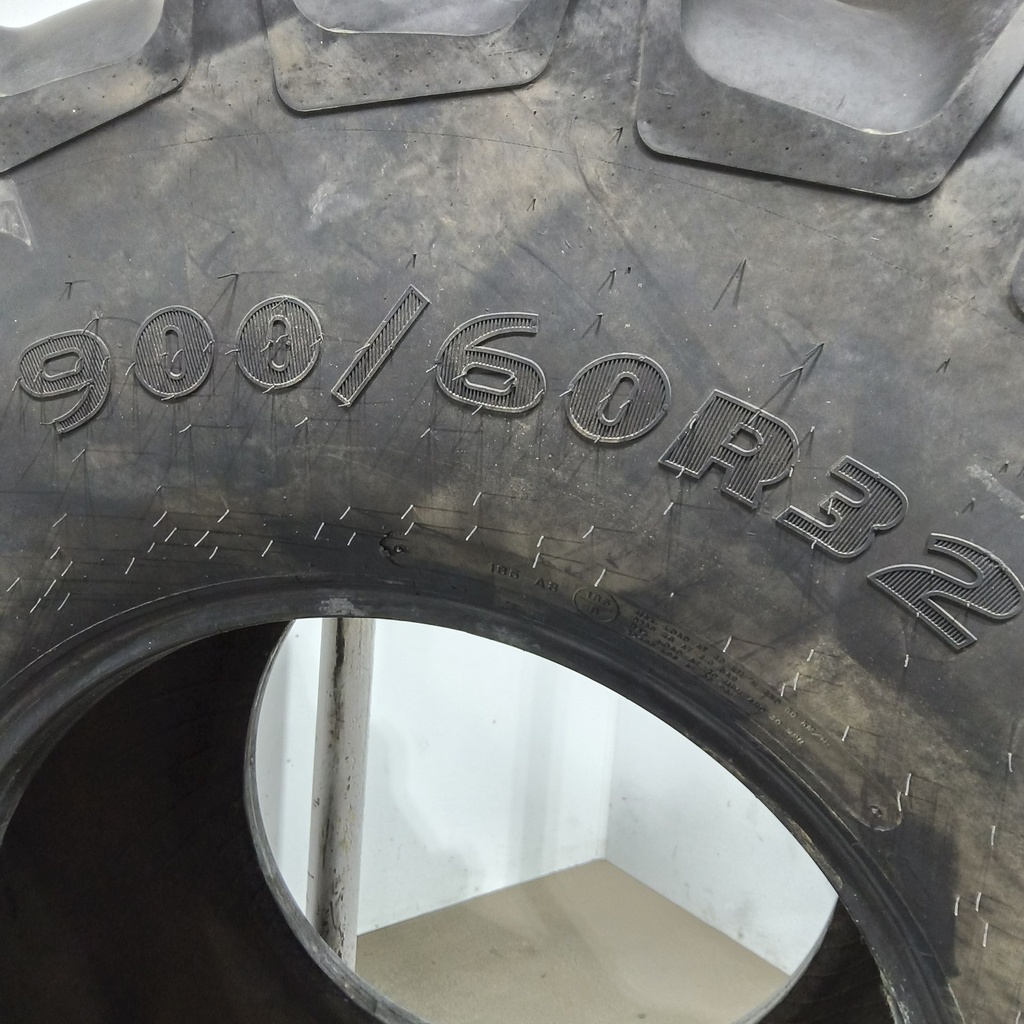 900/60R32 Goodyear Farm Optitrac DT830HD R-1W 185A8 75%