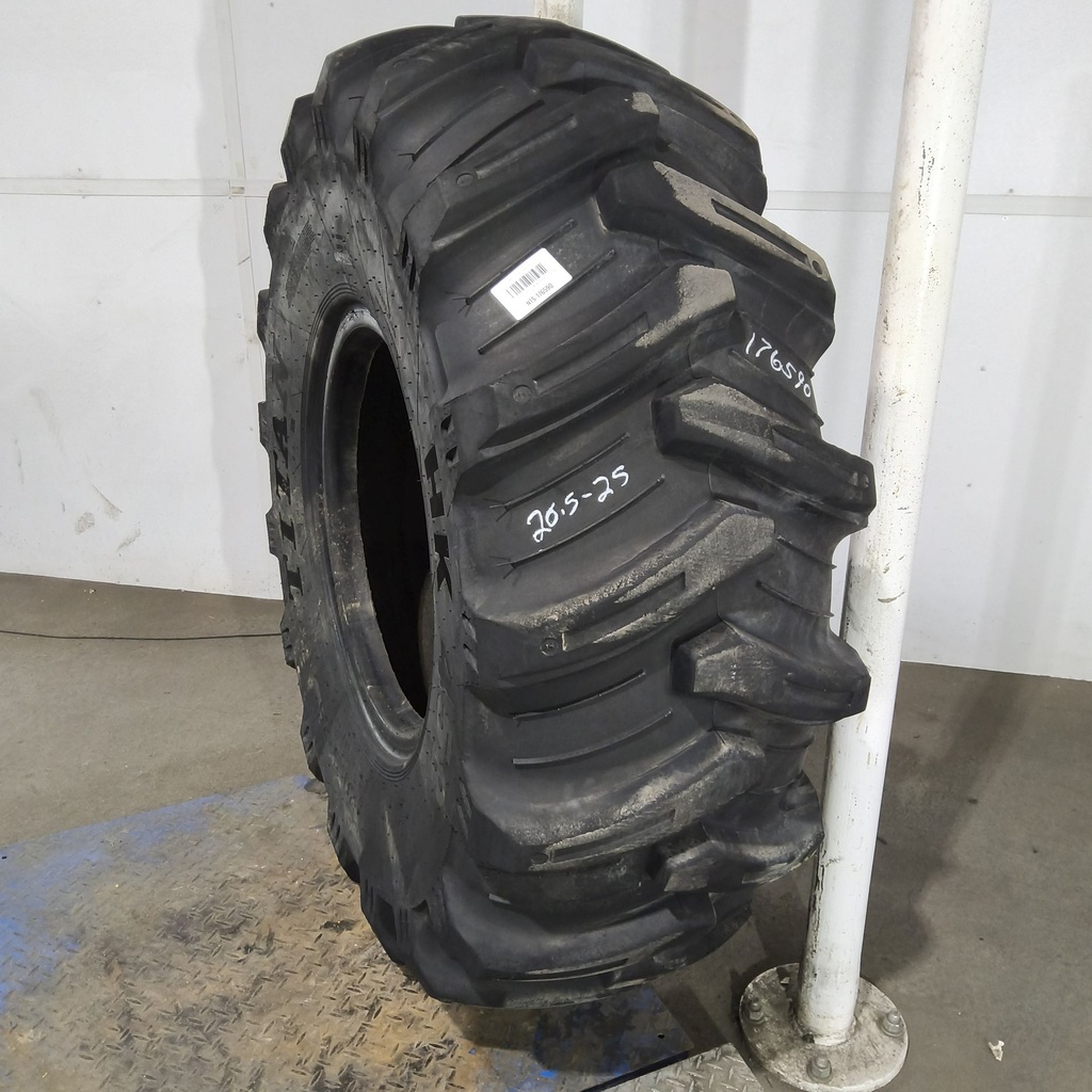 20.5-25 Titan Farm HK 458 E-4 L (20 Ply), 80%