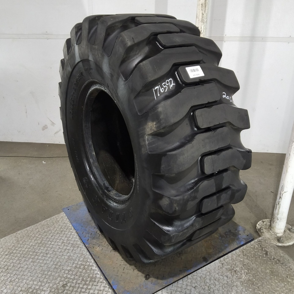 20.5-25 Titan OTR Loader Dozer II L-2 F (12 Ply), 80%