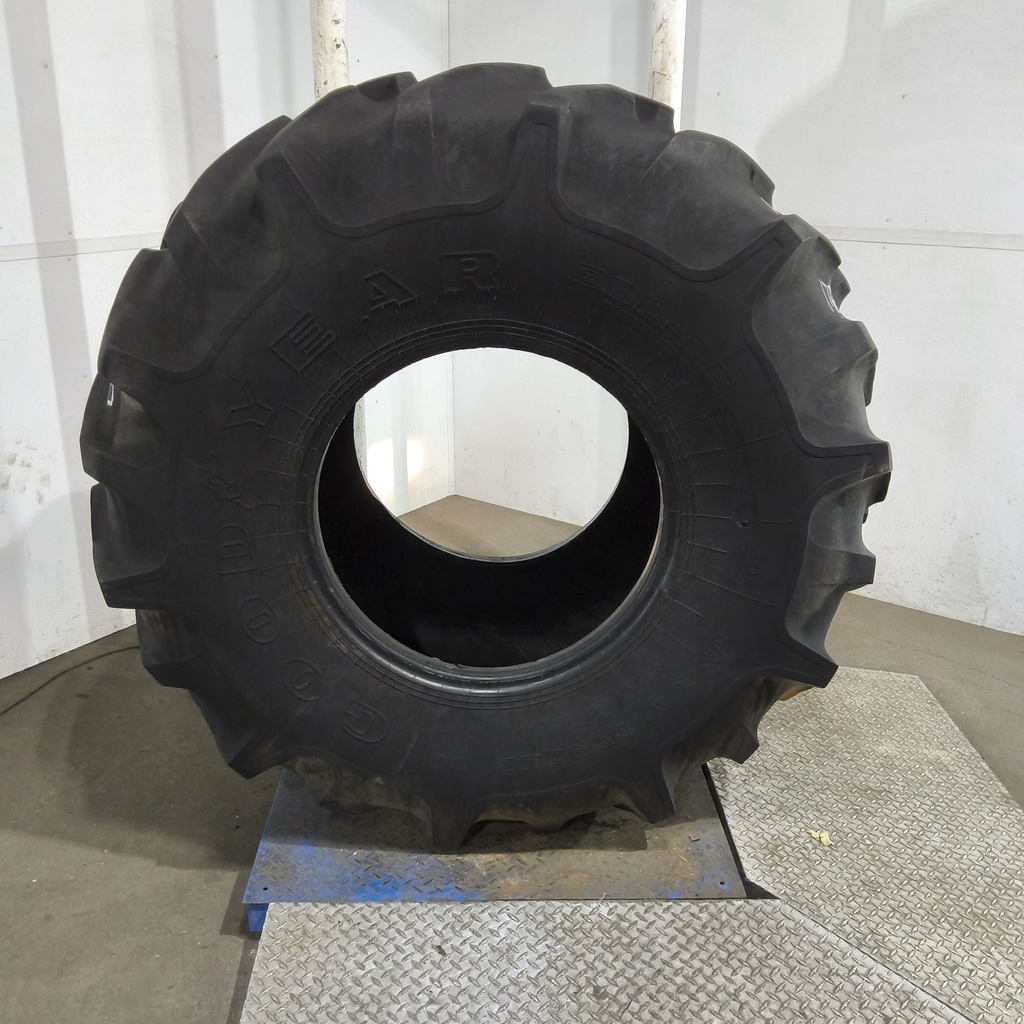 28L-26 Goodyear Farm Dyna Torque II R-1 F (12 Ply), 75%