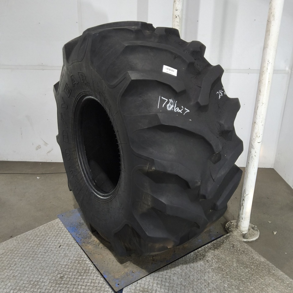 28L-26 Goodyear Farm Dyna Torque II R-1 F (12 Ply), 75%