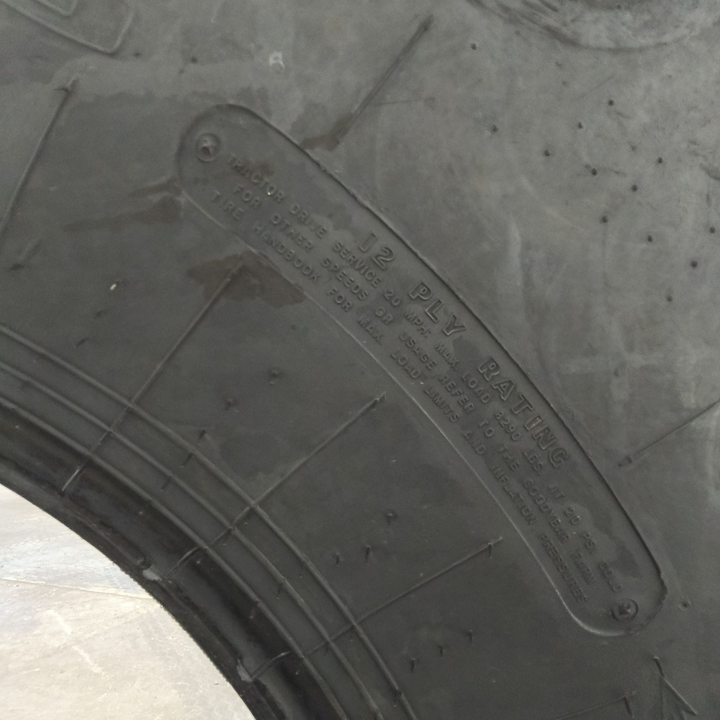 28L-26 Goodyear Farm Dyna Torque II R-1 F (12 Ply), 75%