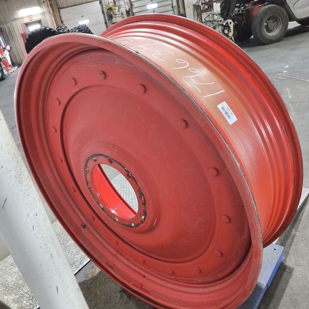 15"W x 50"D, Fendt/Agco Red 16-Hole Stub Disc
