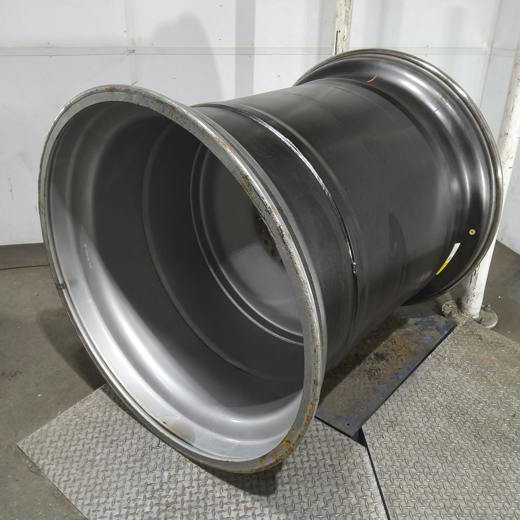 50"W x 46"D, Case IH Silver Mist 22-Hole Formed Plate , 3.75" Offset