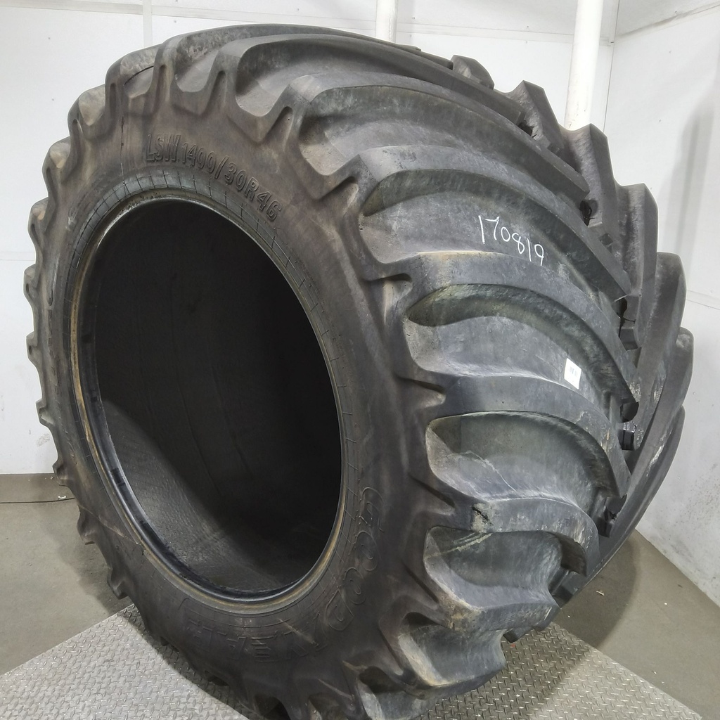LSW1400/30R46 Goodyear Farm Optitrac R-1W 201D 80%