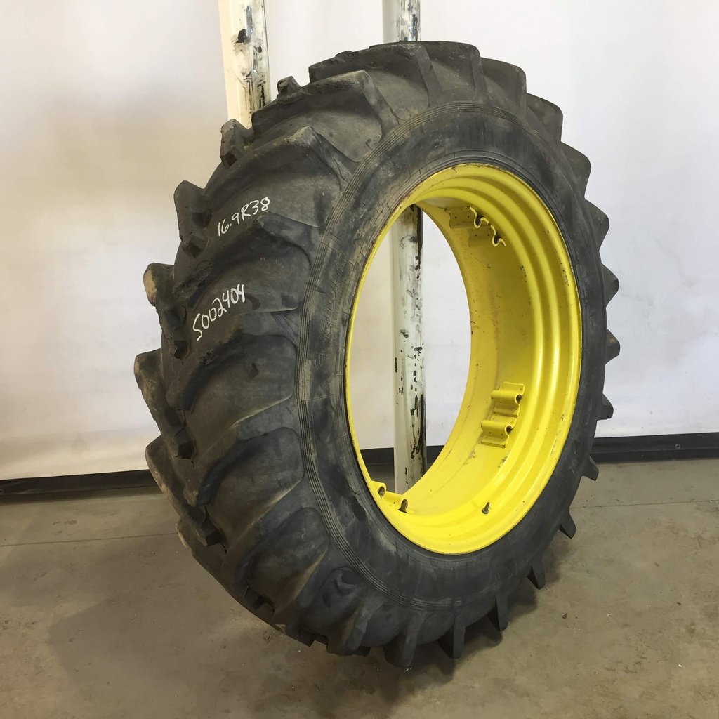 16.9/R38 Barum TZR2 R-1 141 A8 70%