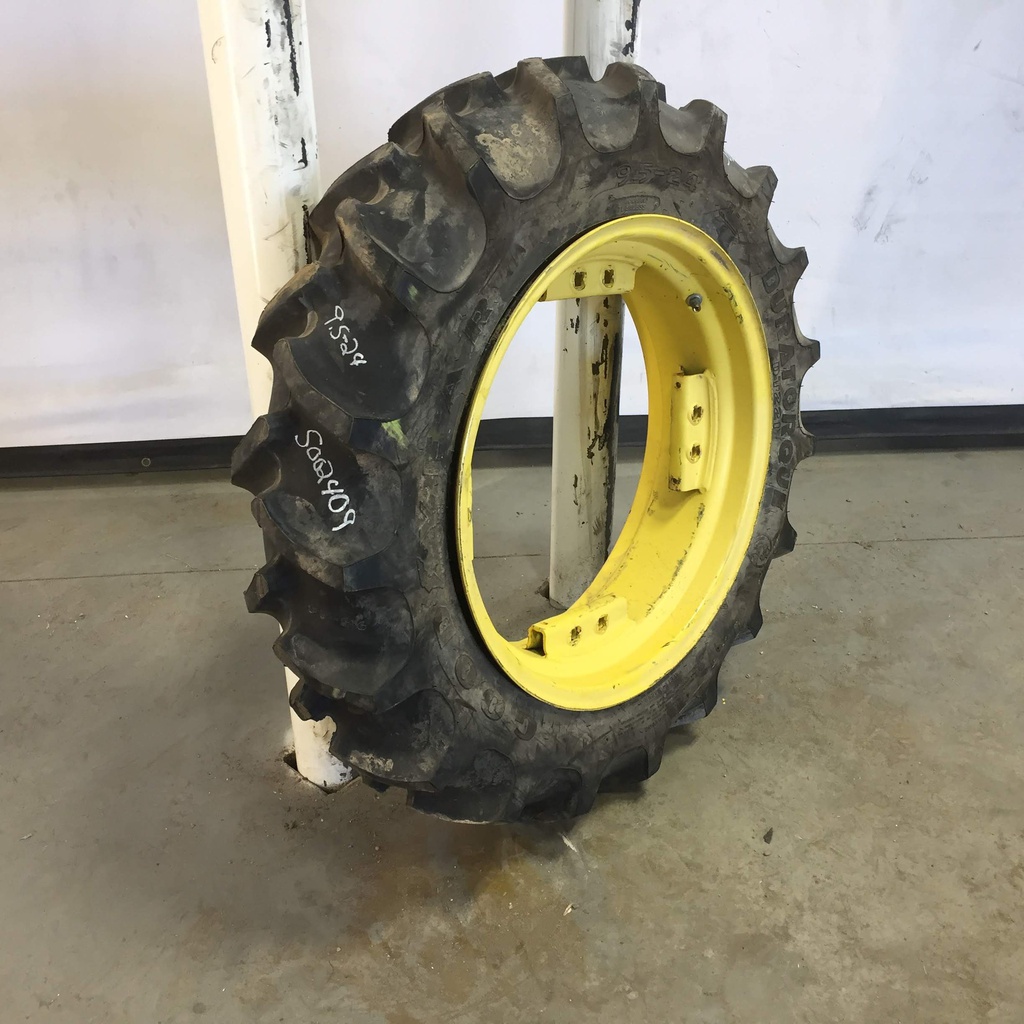 9.5/-24 Goodyear Farm DT221 DuraTorque R-1, C (6 Ply) 99%