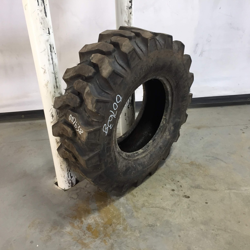 12.5/80-18 Carlisle Trac Chief  I-3, F (12 Ply) 99%