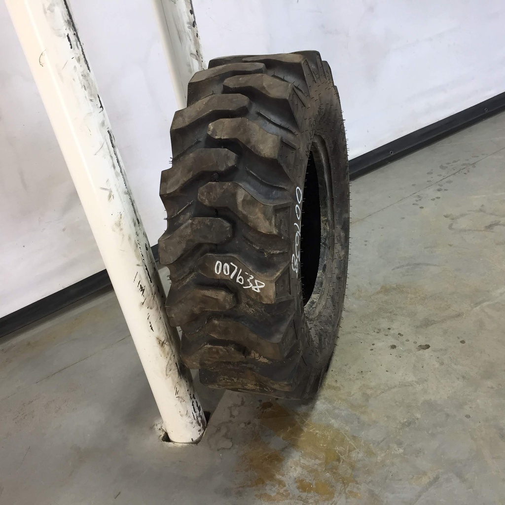 12.5/80-18 Carlisle Trac Chief  I-3, F (12 Ply) 99%