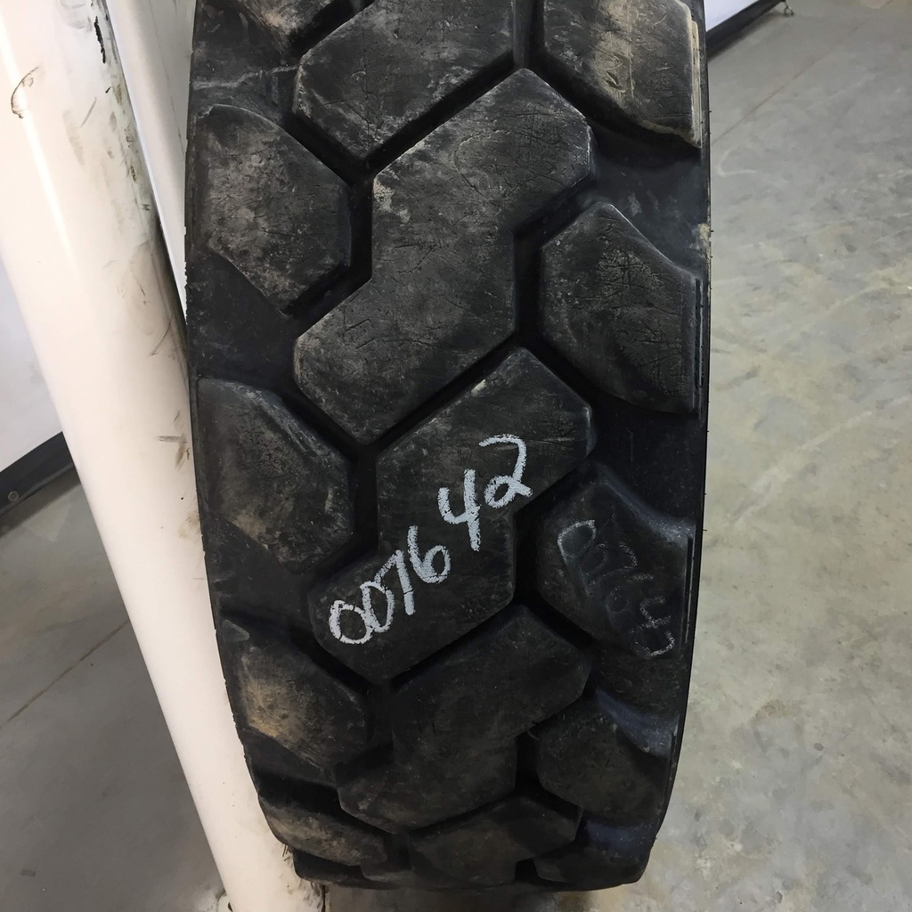 370/75-28 Firestone Duraforce MH L-3, G (14 Ply) 70%