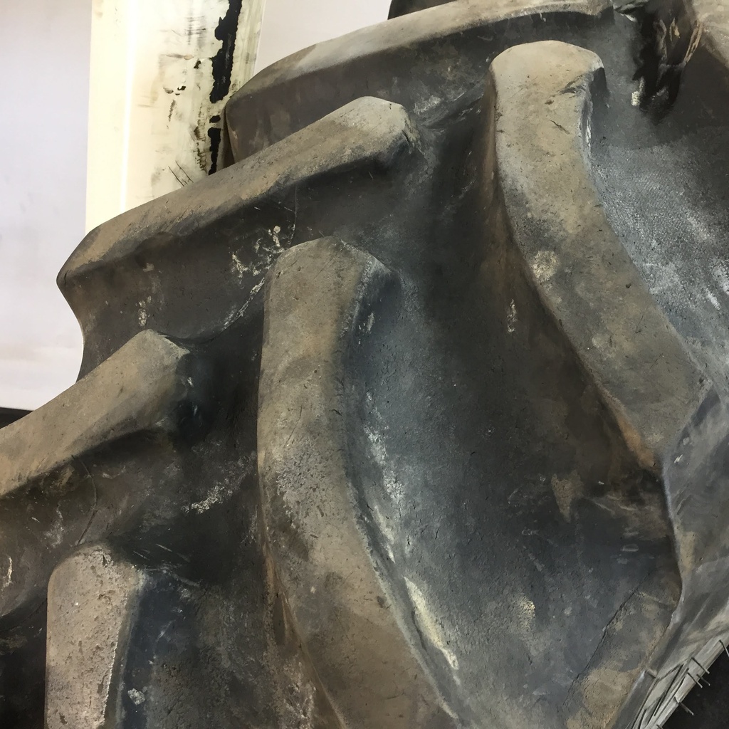 420/90R30 Firestone Radial All Traction FWD R-1 142 B 80%