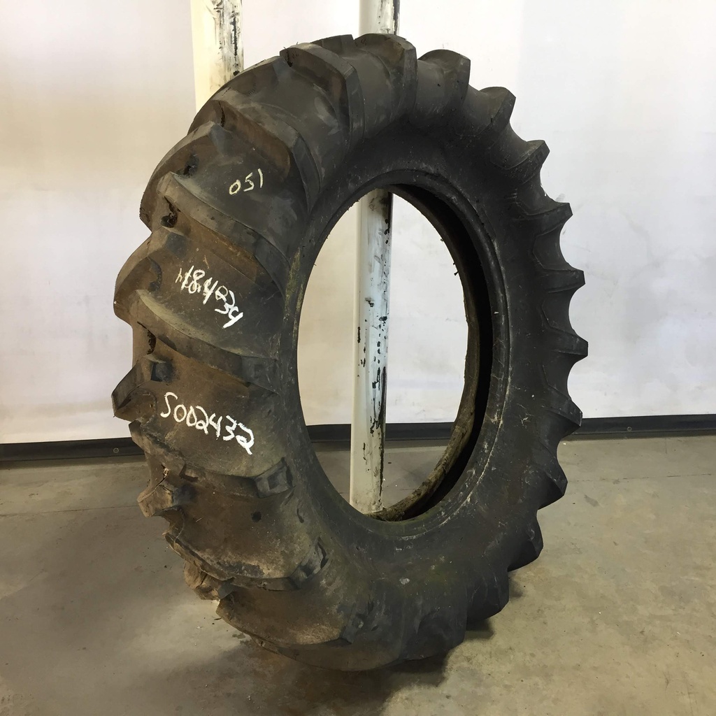 18.4/-34 Firestone Traction Field & Road R-1, D (8 Ply) 99%