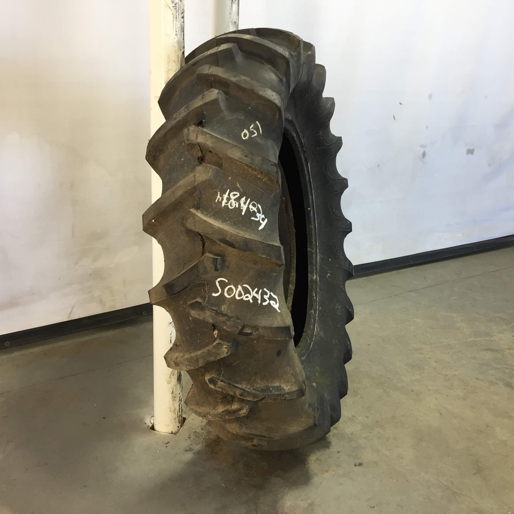 18.4/-34 Firestone Traction Field & Road R-1, D (8 Ply) 99%