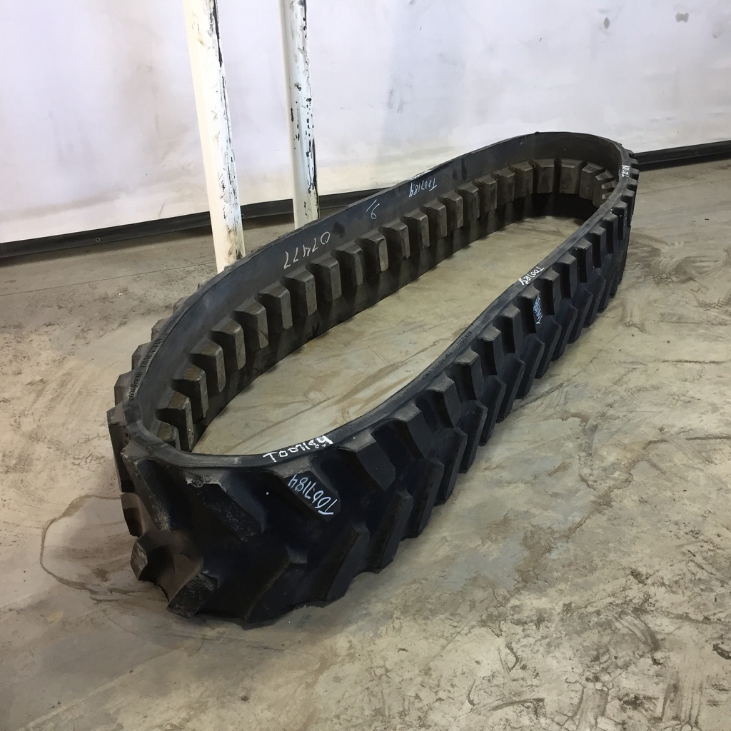 16" Goodyear Trackman Case IH Rowtrac 95%