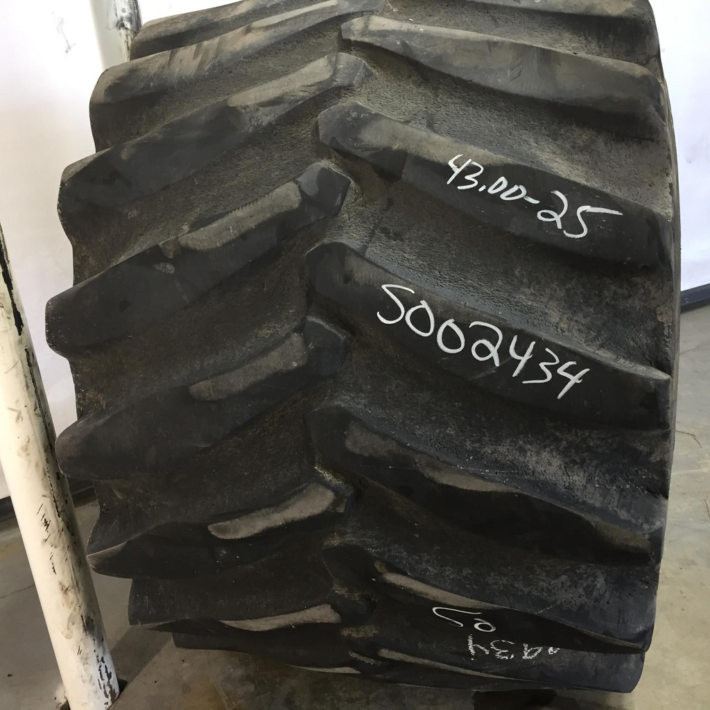 66/43.00-25 Firestone Flotation 23 DT HF-3, E (10 Ply) 30%