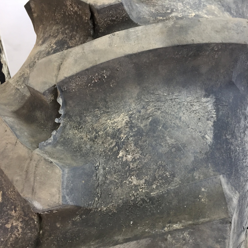 14.9/-28 Firestone Traction Field & Road R-1, C (6 Ply) 80%