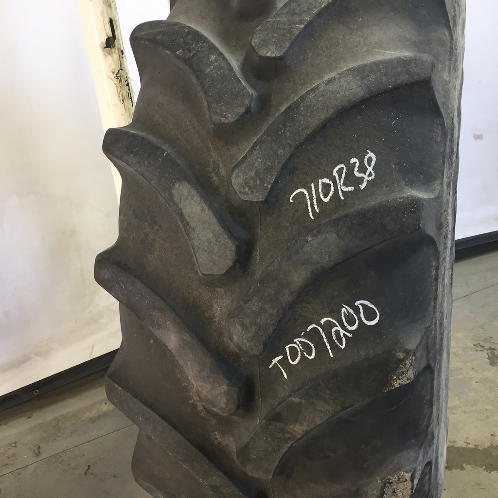 710/70R38 Firestone Radial All Traction DT R-1W on John Deere Yellow 12-Hole Stub Disc 50%