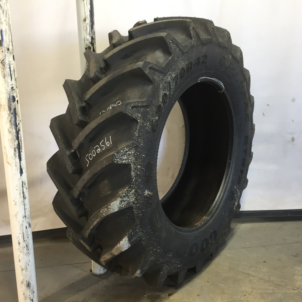 620/70R42 Goodyear Farm DT812 Optitrac R-1W 166 B 99%
