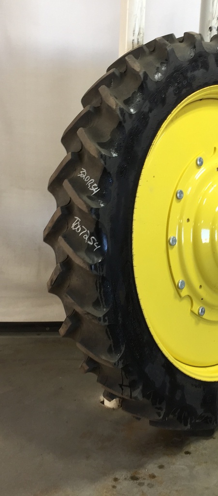 320/90R54 Goodyear Farm DT800 Super Traction R-1W 149 B 95%