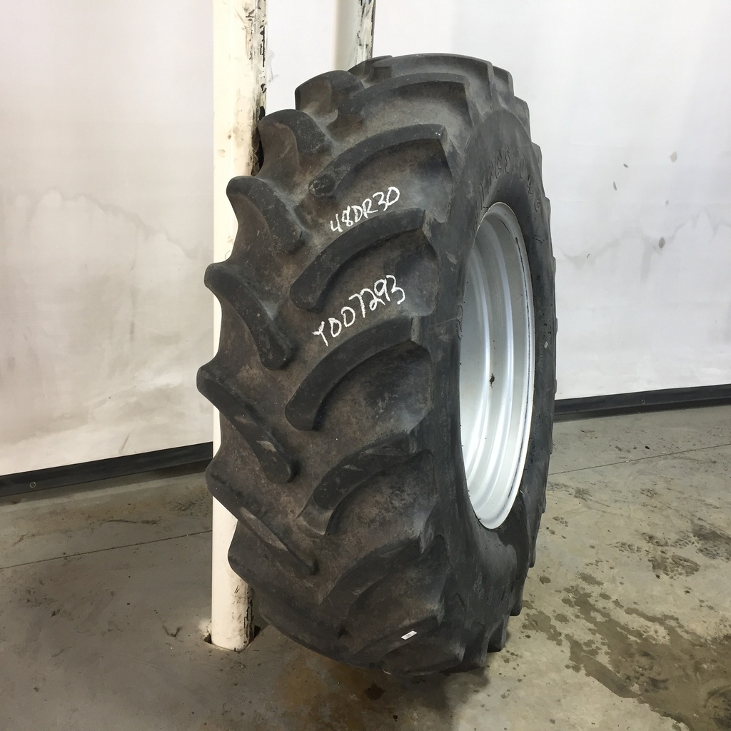 480/70R30 Firestone Radial All Traction DT R-1W on Case IH Silver Mist 10-Hole Formed Plate W/Weight Holes 80%