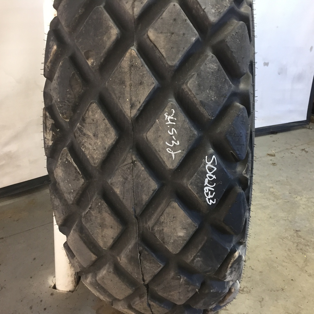 24.5/-32 Goodyear Farm All Weather R-3, F (12 Ply) 99%
