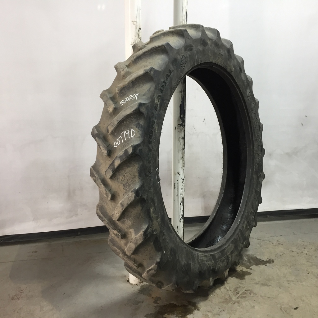 380/90R54 Goodyear Farm DT800 Super Traction R-1W 152 B 60%