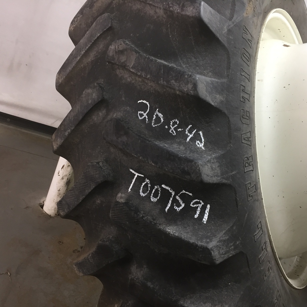 20.8/-42 Firestone Super All Traction 23 R-1 on New Holland White 16-Hole Tiger Planetary Drive Dual 80%