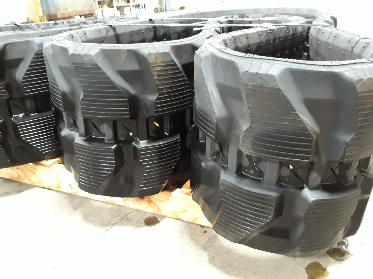 Used16" Miscellaneous 400 X 72.5P X 74L Angle Block Lug Construction