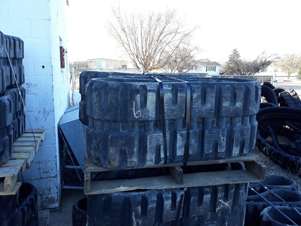 12" Miscellaneous 320 X 86P X 49L C-Lug Premium Rubber Track Machine 99%