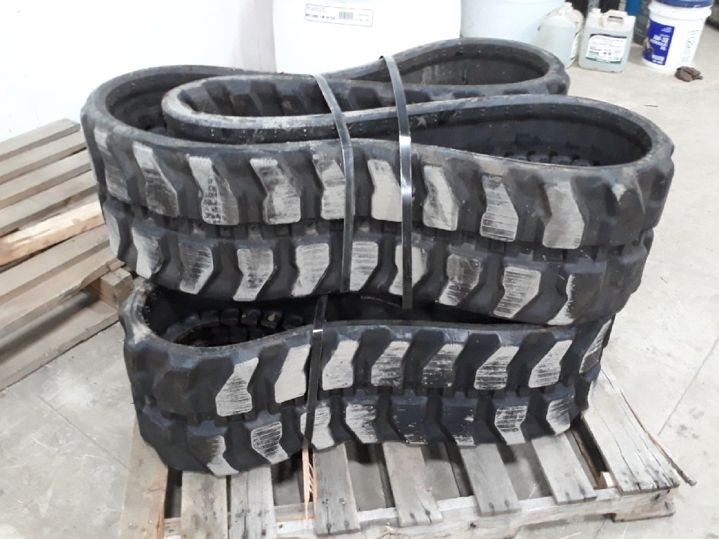 14" Miscellaneous 350 X 55P X 88L Angle Block Lug Rubber Track Machine 99%