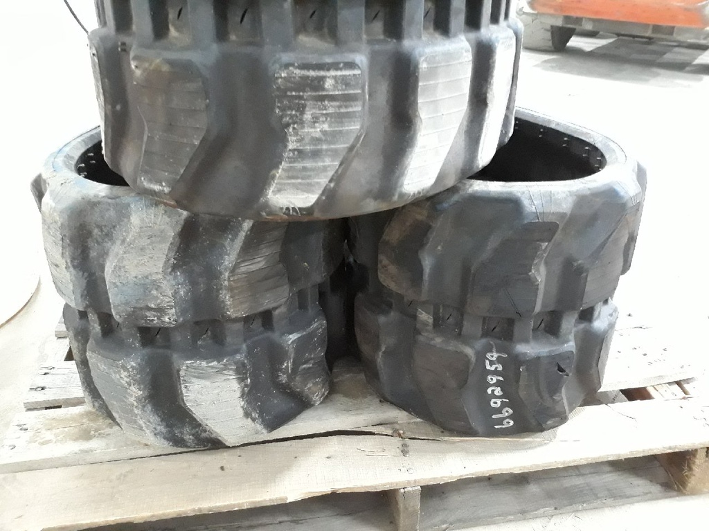 14" Miscellaneous 350 X 55P X 88L Angle Block Lug Rubber Track Machine 99%