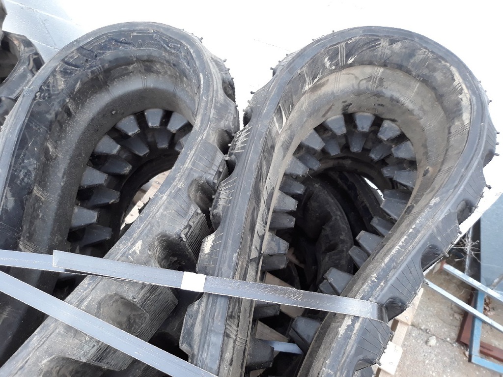 USED Unknown Track Rubber Track Machine Rubber Track, 450 X