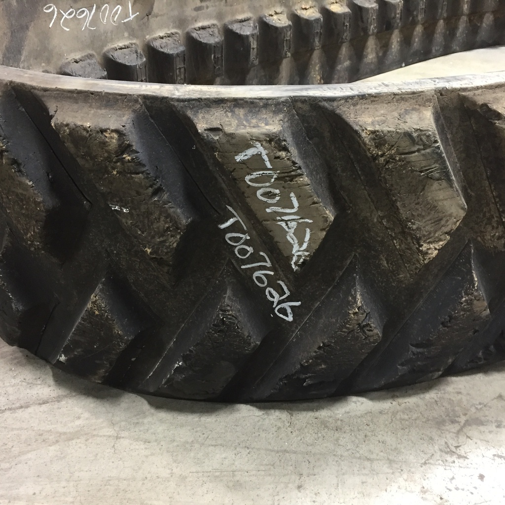 18" Camoplast 3500 General Ag Case IH Rowtrac 85%