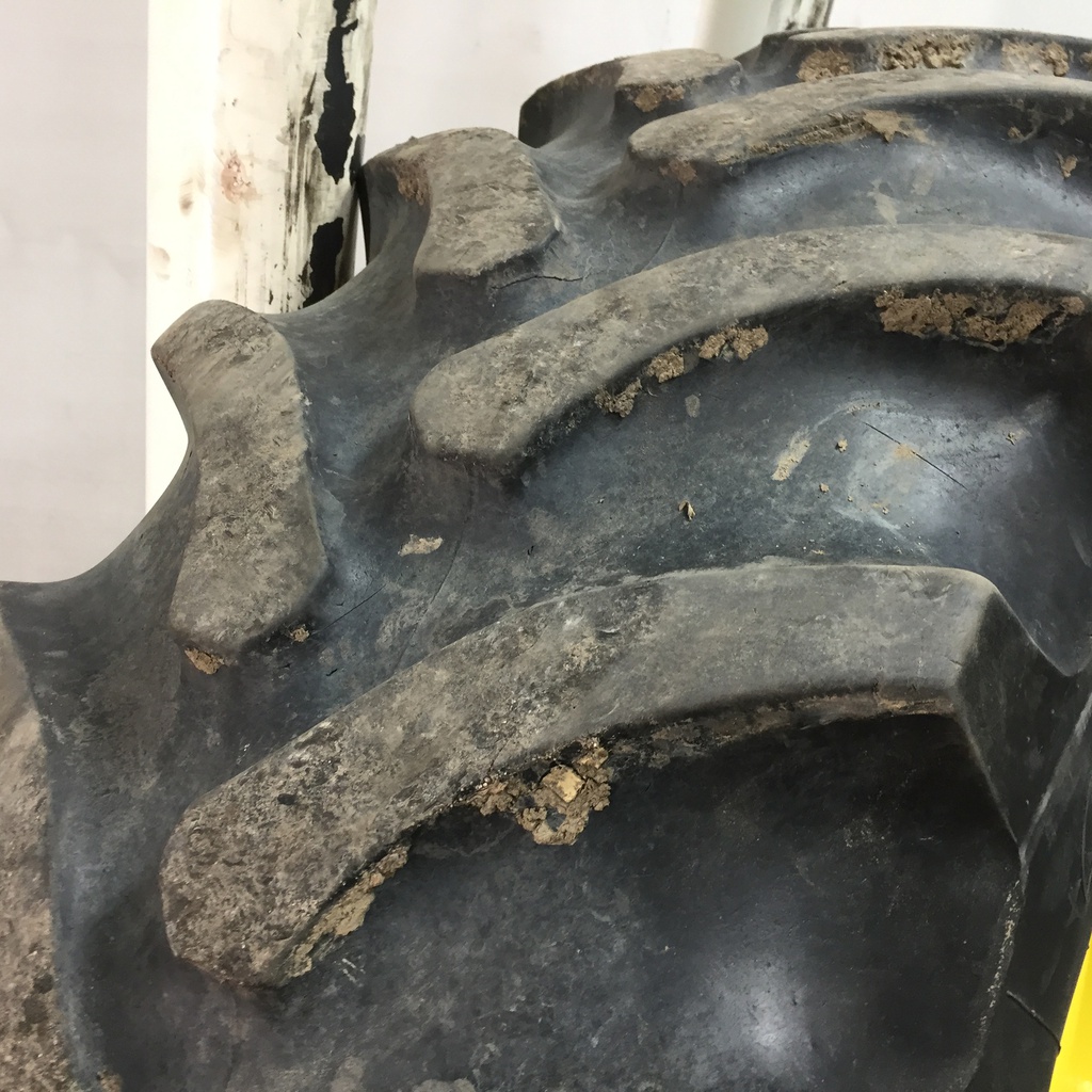 420/90R30 Firestone Radial All Traction FWD R-1 on John Deere Yellow 10-Hole Waffle Wheel (Groups of 3 bolts) 65%