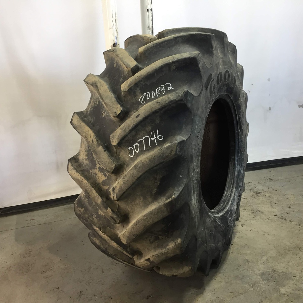 800/65R32 Goodyear Farm Super Traction Radial R-1W 172 B 70%